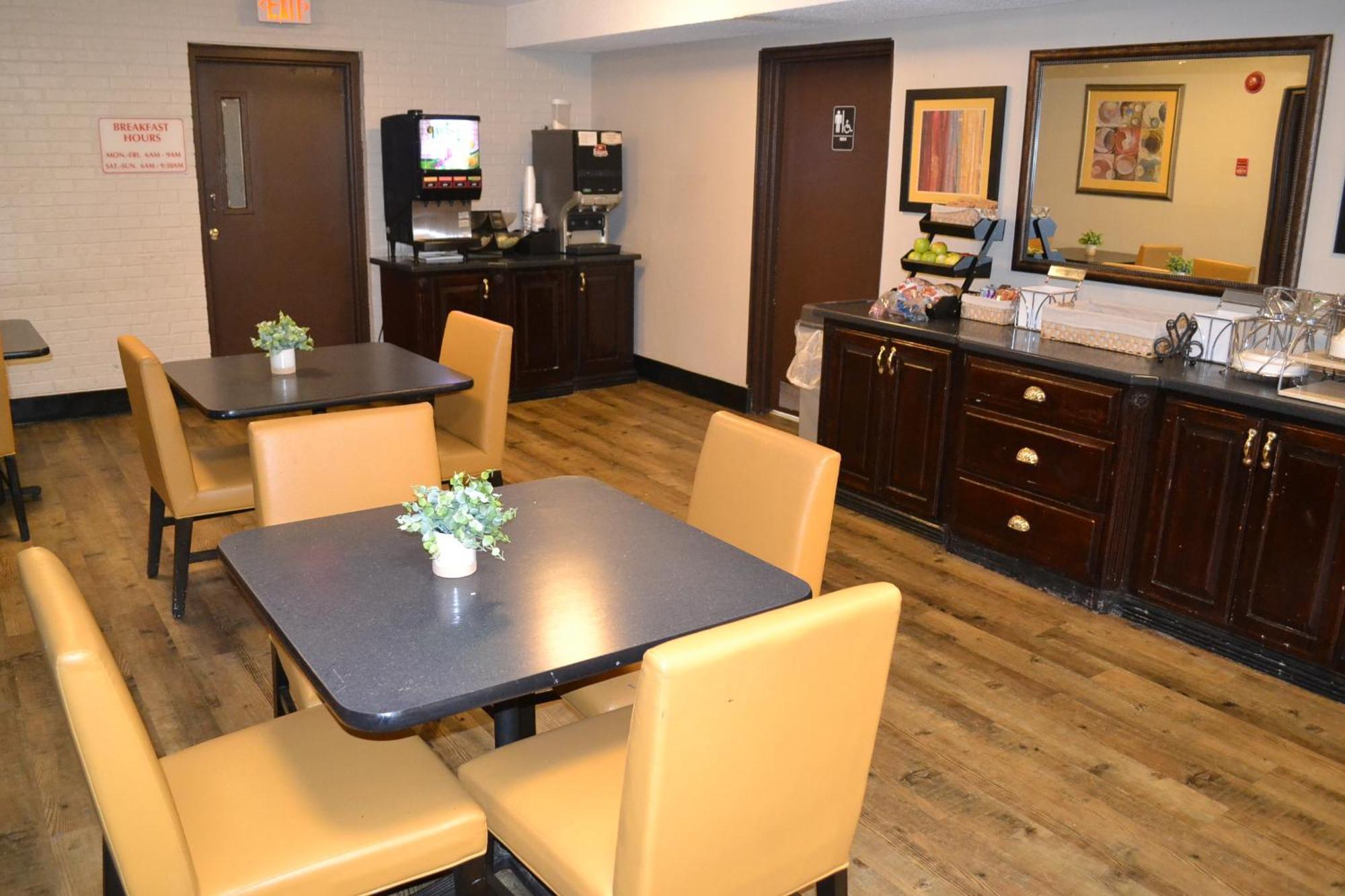 Dayspring Extended Stay Greensboro Ngoại thất bức ảnh