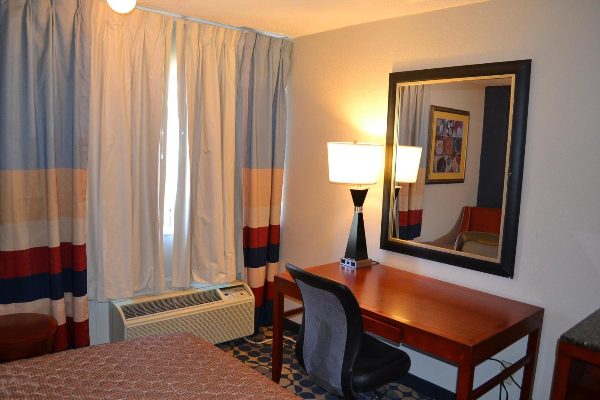 Dayspring Extended Stay Greensboro Ngoại thất bức ảnh