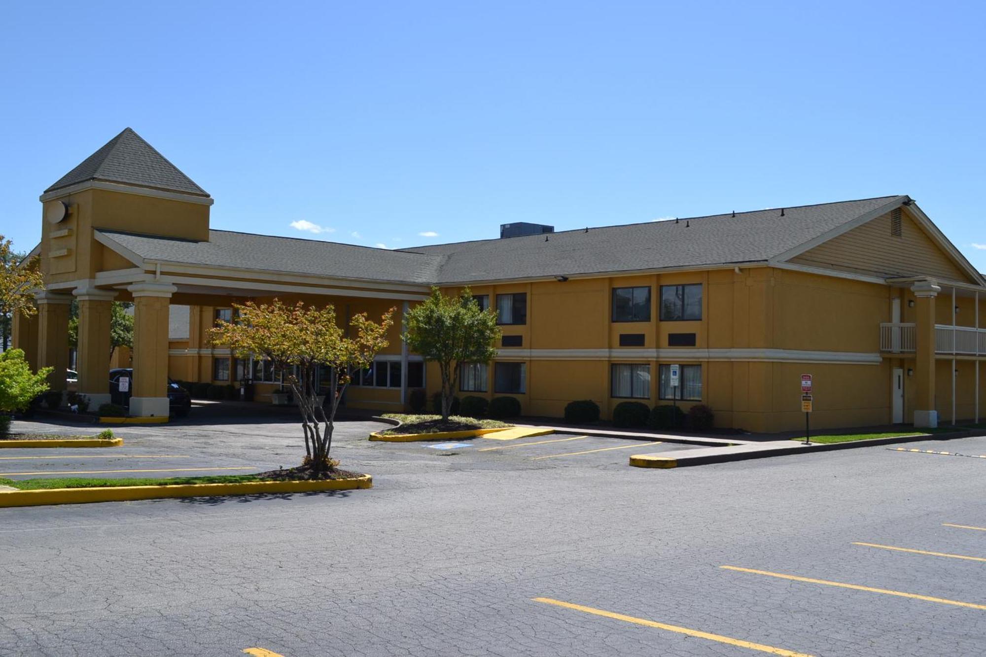 Dayspring Extended Stay Greensboro Ngoại thất bức ảnh