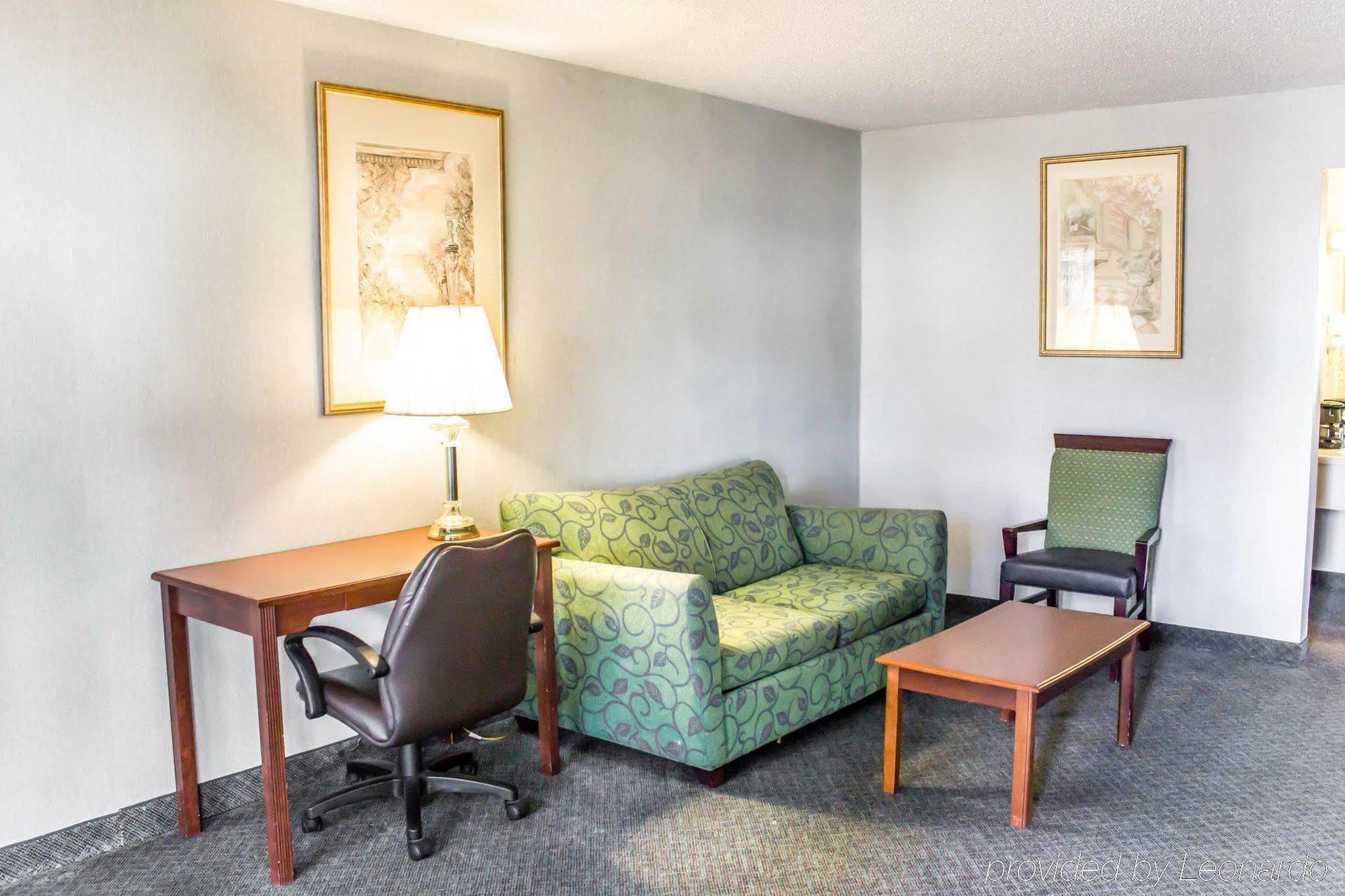Dayspring Extended Stay Greensboro Ngoại thất bức ảnh